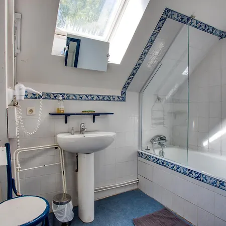 La Petite Cour بيت للعطل Mayac