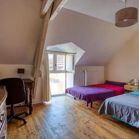 La Petite Cour بيت للعطل Mayac